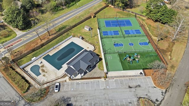 415 Saddle Creek Circle, Roswell, GA 30076