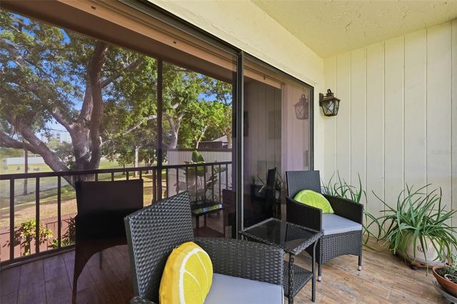 700 STARKEY ROAD 622, Largo, FL 33771