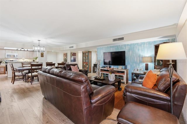 700 STARKEY ROAD 622, Largo, FL 33771