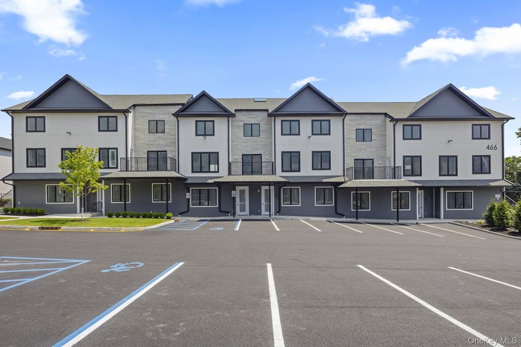 466 W Central Avenue 212, Monsey, NY 10977 — exterior