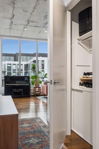 901 S 2nd Street 905, Minneapolis, MN 55415