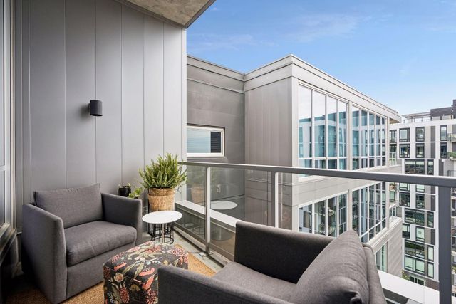 901 S 2nd Street 905, Minneapolis, MN 55415