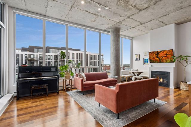901 S 2nd Street 905, Minneapolis, MN 55415