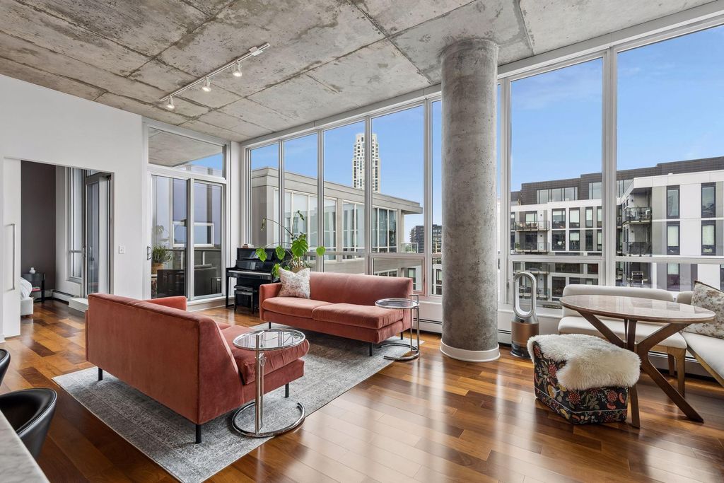 901 S 2nd Street 905, Minneapolis, MN 55415