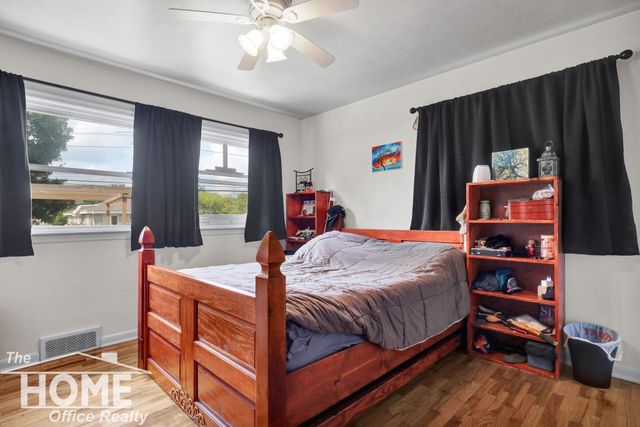 825 W Lake Lansing Road, East Lansing, MI 48823