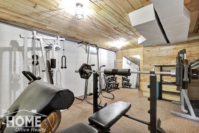 825 W Lake Lansing Road, East Lansing, MI 48823