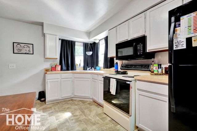825 W Lake Lansing Road, East Lansing, MI 48823