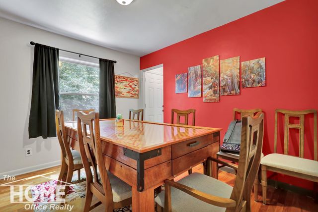 825 W Lake Lansing Road, East Lansing, MI 48823