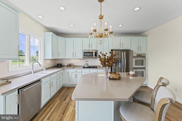 19709 COLCHESTER RD, Purcellville, VA 20132