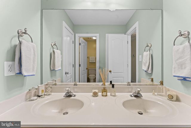 19709 COLCHESTER RD, Purcellville, VA 20132