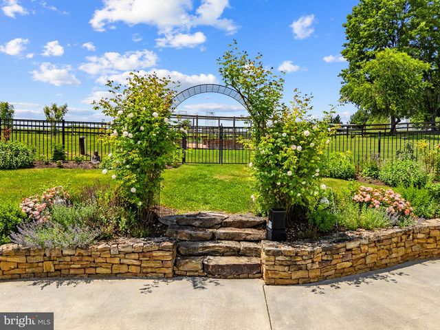 19709 COLCHESTER RD, Purcellville, VA 20132
