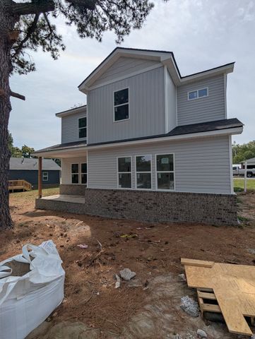 101 Hilltop Dr, Columbia, TN 38401