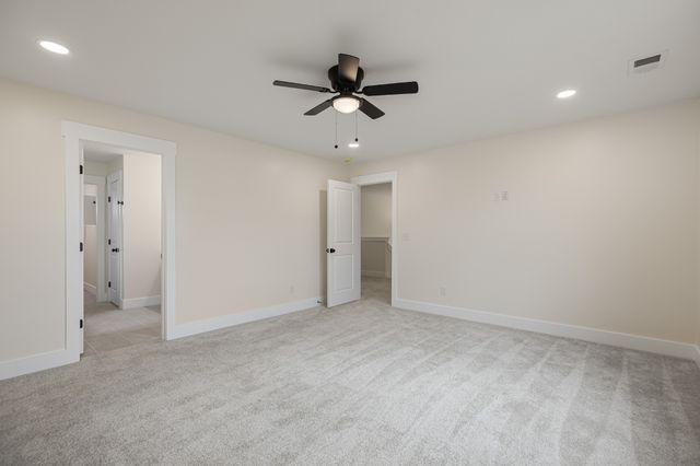 101 Hilltop Dr, Columbia, TN 38401