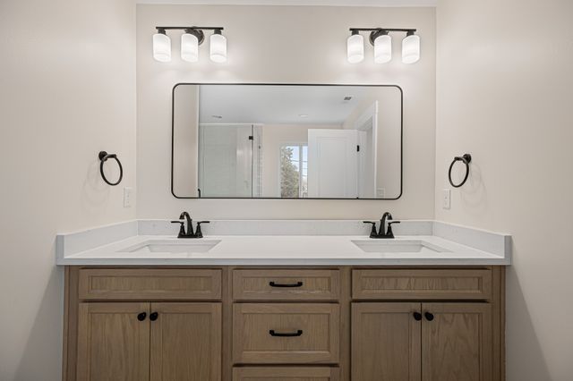 101 Hilltop Dr, Columbia, TN 38401