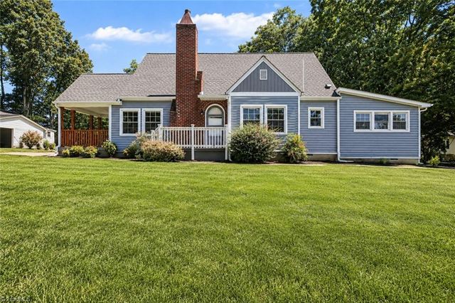933 E King Street, King, NC 27021