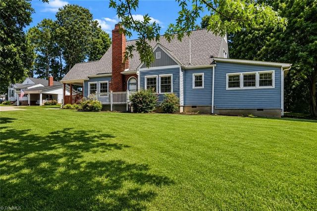 933 E King Street, King, NC 27021