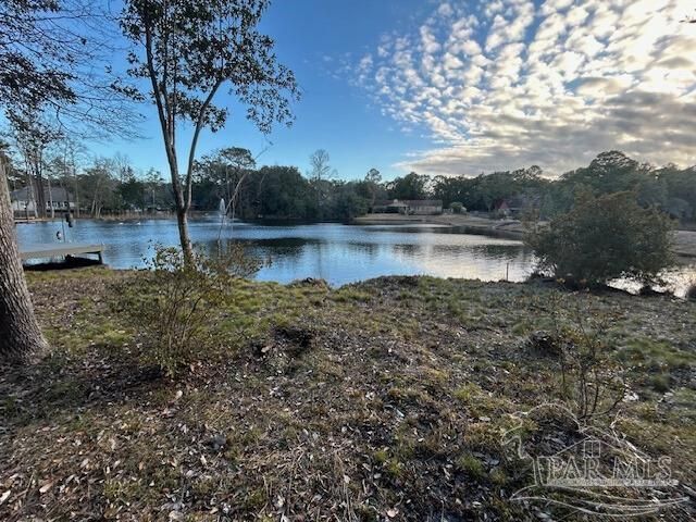 7200 Twin Lakes Ln, Pensacola, FL 32504