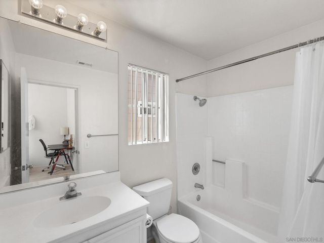 8946 Arlingdale Way, Spring Valley, CA 91977