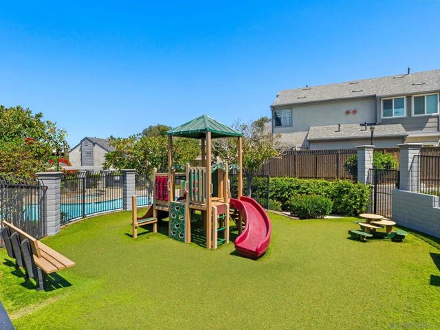 8946 Arlingdale Way, Spring Valley, CA 91977