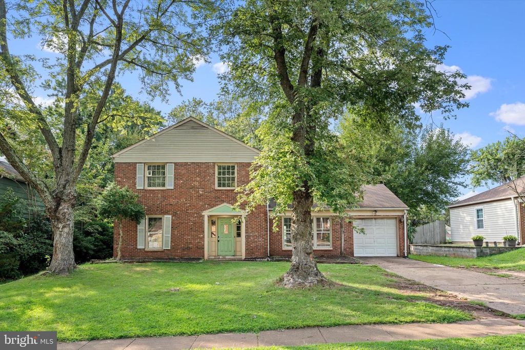 13622 ELLENDALE DR, Chantilly, VA 20151