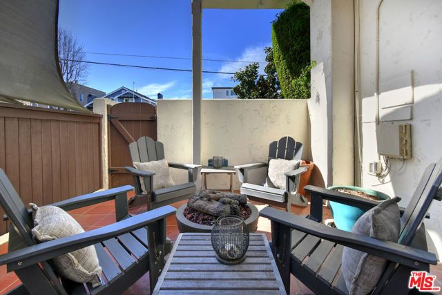 200 S Juanita Avenue, Redondo Beach, CA 90277