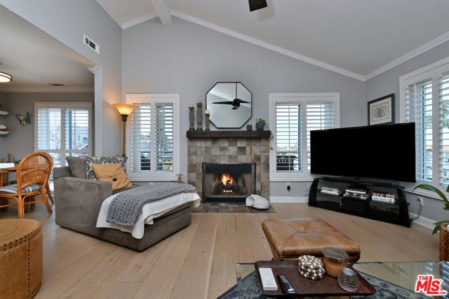 200 S Juanita Avenue, Redondo Beach, CA 90277