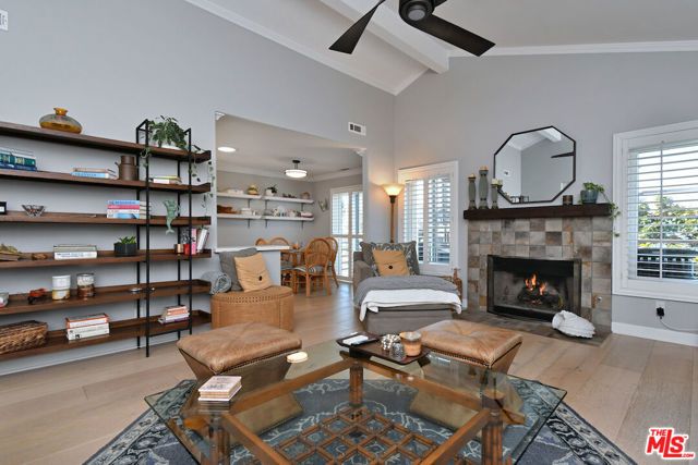 200 S Juanita Avenue, Redondo Beach, CA 90277