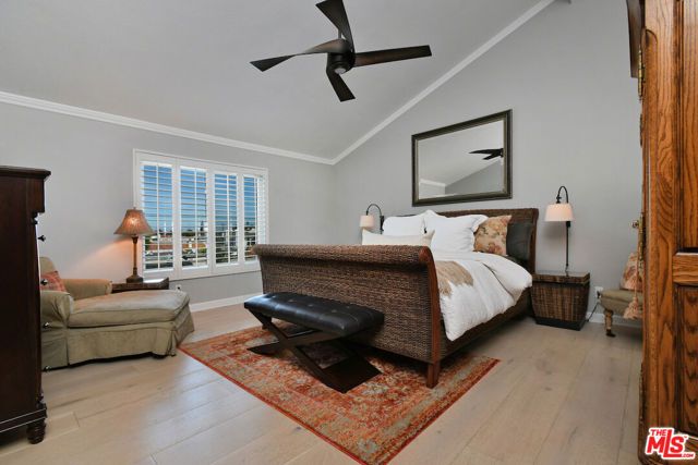 200 S Juanita Avenue, Redondo Beach, CA 90277