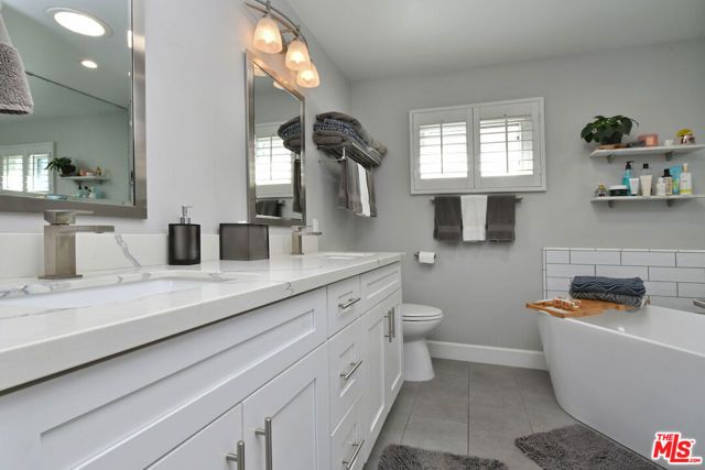 200 S Juanita Avenue, Redondo Beach, CA 90277