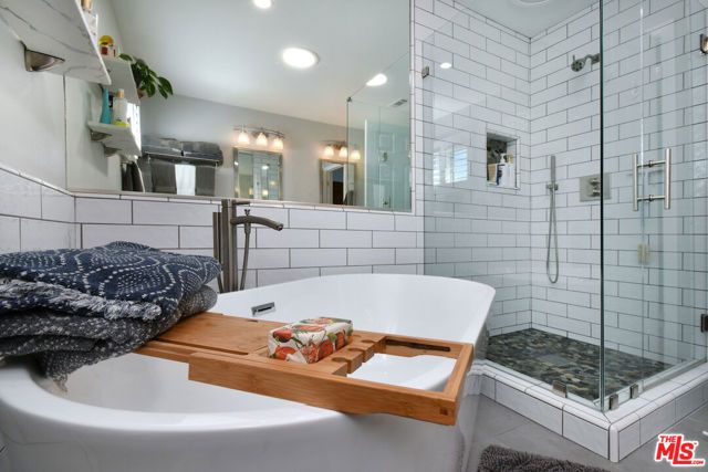 200 S Juanita Avenue, Redondo Beach, CA 90277