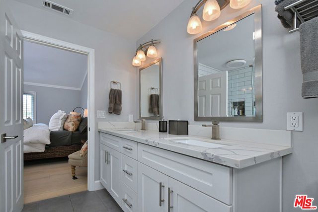 200 S Juanita Avenue, Redondo Beach, CA 90277