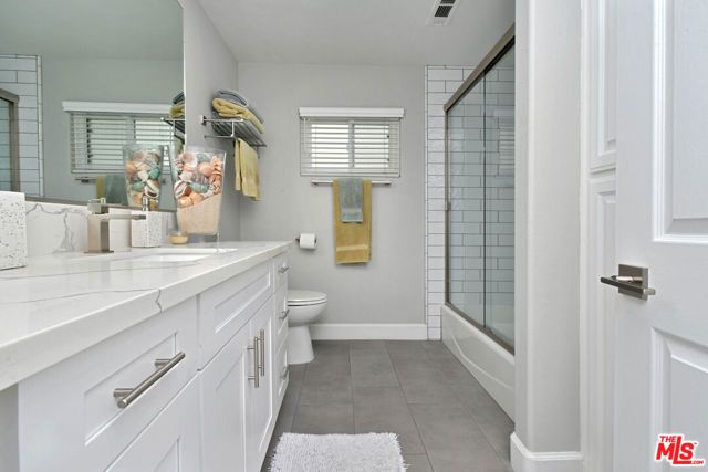 200 S Juanita Avenue, Redondo Beach, CA 90277