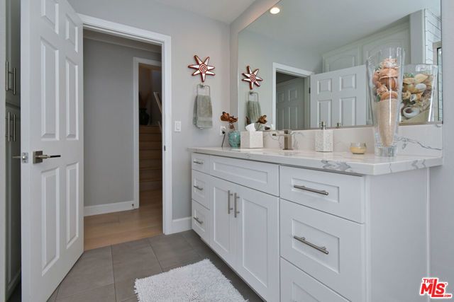 200 S Juanita Avenue, Redondo Beach, CA 90277