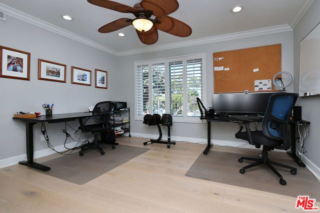 200 S Juanita Avenue, Redondo Beach, CA 90277