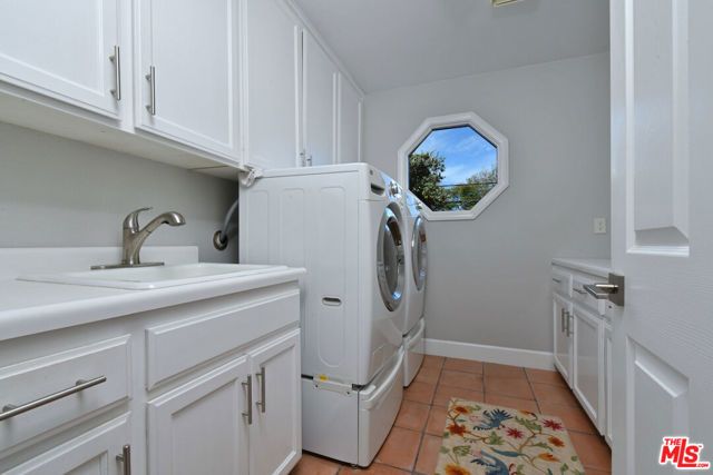 200 S Juanita Avenue, Redondo Beach, CA 90277