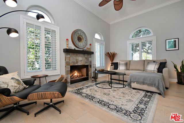 200 S Juanita Avenue, Redondo Beach, CA 90277