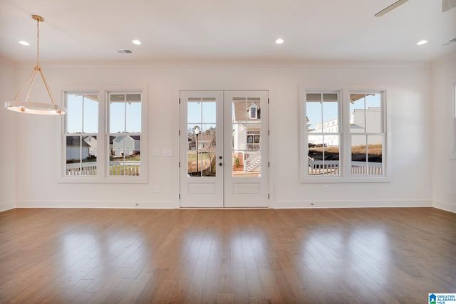 000000552 VILLAGE GREEN WAY, Hoover, AL 35226