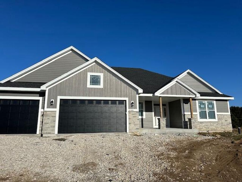 N59W25898 Amberwood COURT, Lisbon, WI 53089