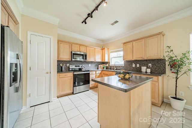 523 Galesburg Drive, Monroe, NC 28110