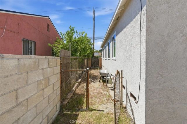 12824 Osborne, Pacoima, CA 91331