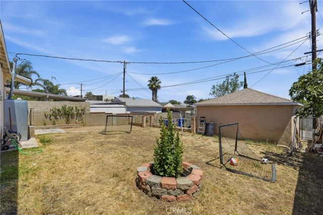 12824 Osborne, Pacoima, CA 91331