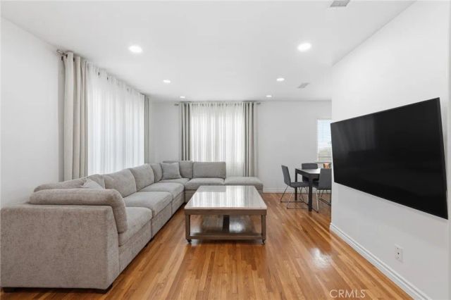 12824 Osborne, Pacoima, CA 91331