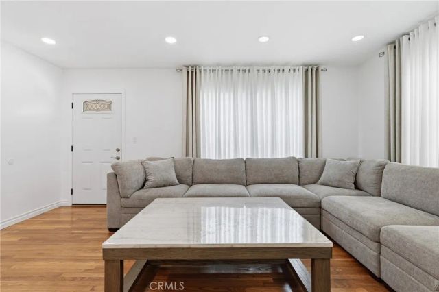 12824 Osborne, Pacoima, CA 91331