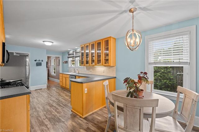 87 Hillcrest Drive, High Point, NC 27262