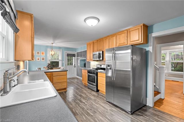 87 Hillcrest Drive, High Point, NC 27262