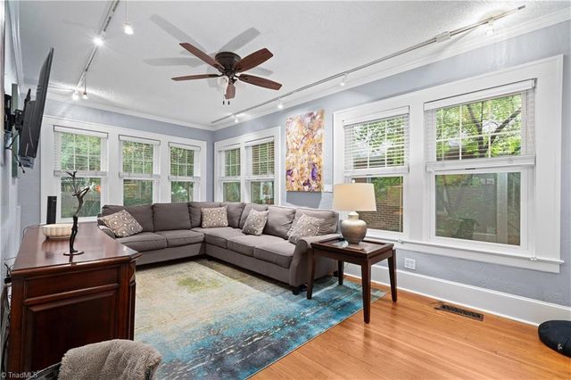 87 Hillcrest Drive, High Point, NC 27262