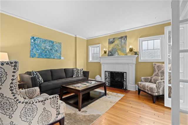 87 Hillcrest Drive, High Point, NC 27262