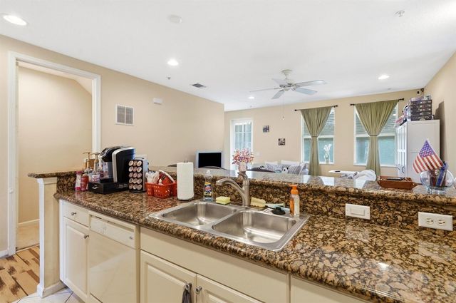 3902 White Peacock Lane, Coconut Creek, FL 33073