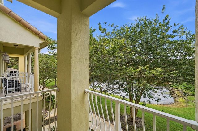 3902 White Peacock Lane, Coconut Creek, FL 33073