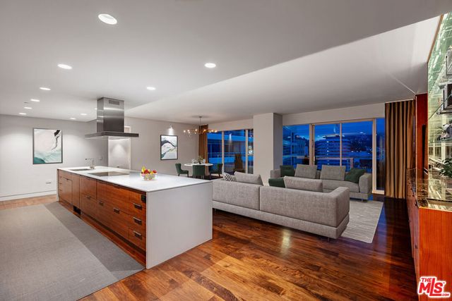 6250 Hollywood Boulevard 14D, Los Angeles, CA 90028